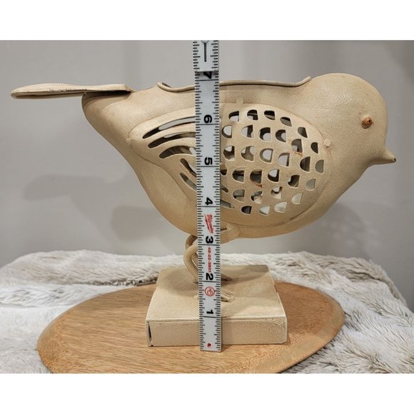 Bird Shaped Metal Luminary - Picture 9 of 9